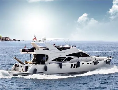 Voyatur Turizm Ve Yatcilik Botel *